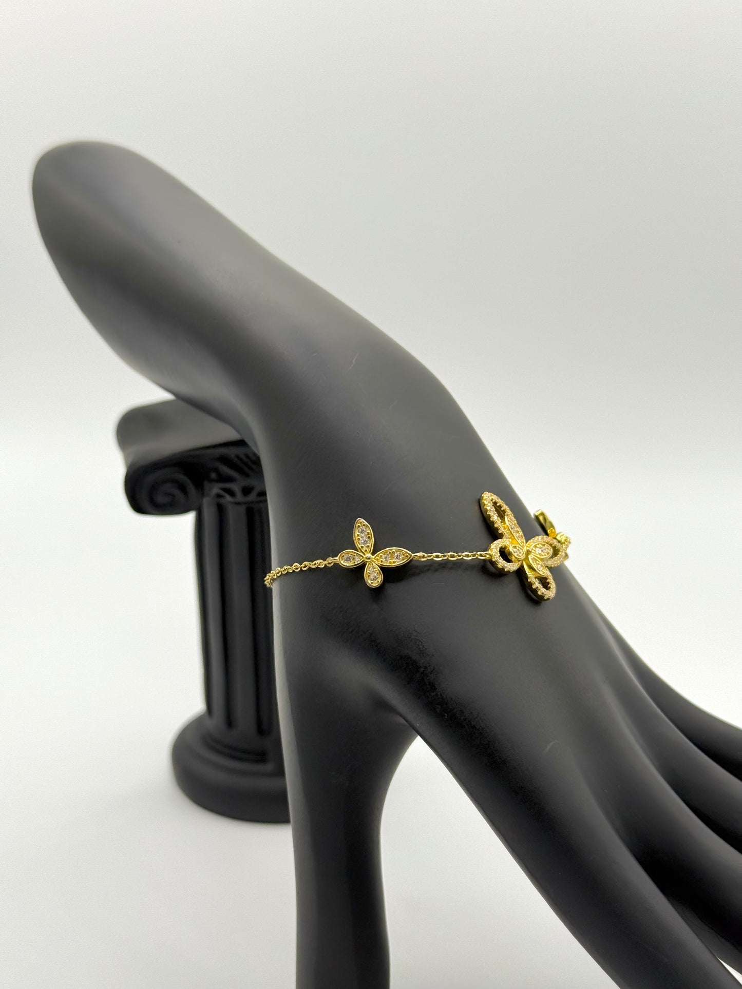 Bracelet Femme en Argent 925 Plaqué Or 18K – Breloques Papillons & Zircons Étincelants