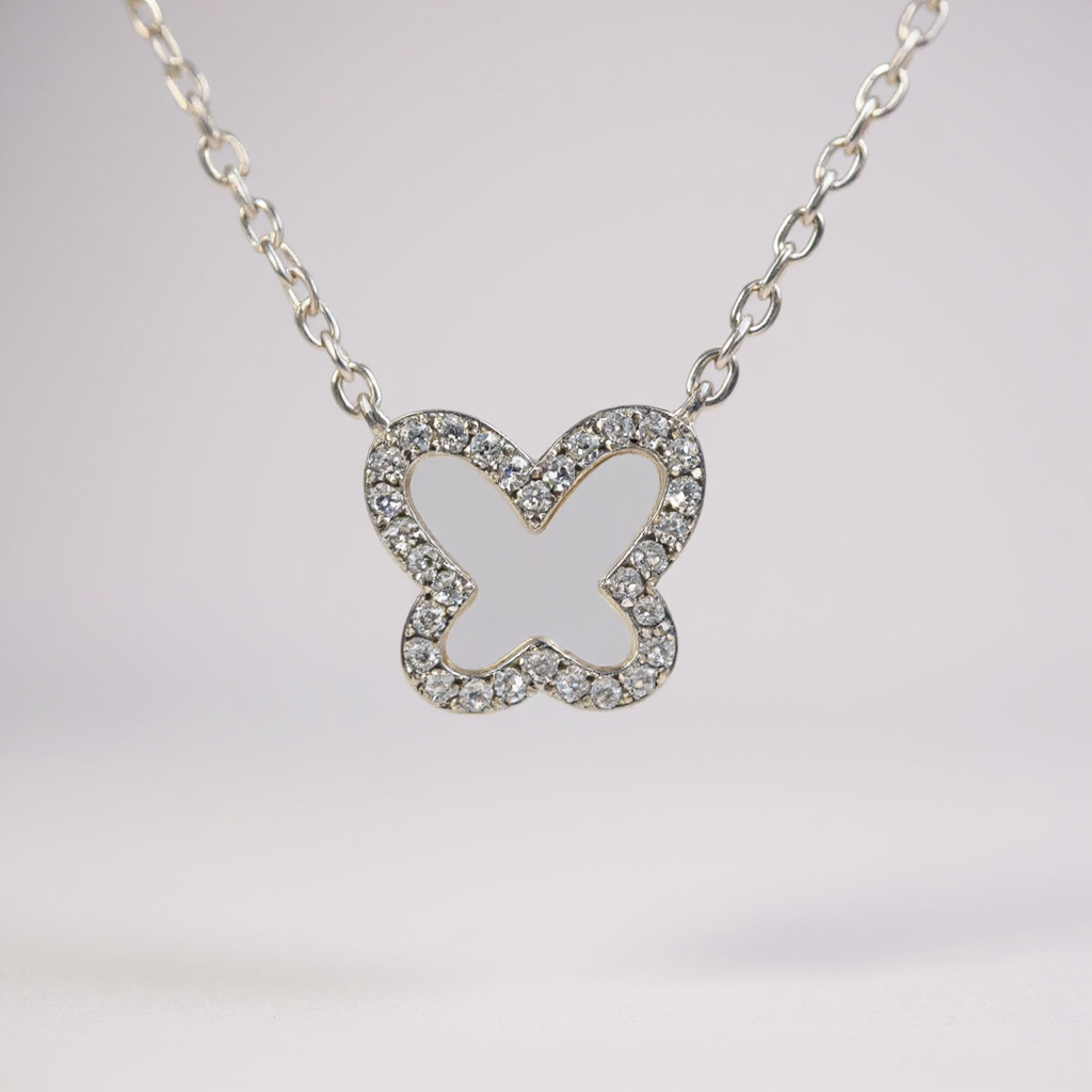 Collier trèfle en argent 925 avec zircon – Élégance intemporelle