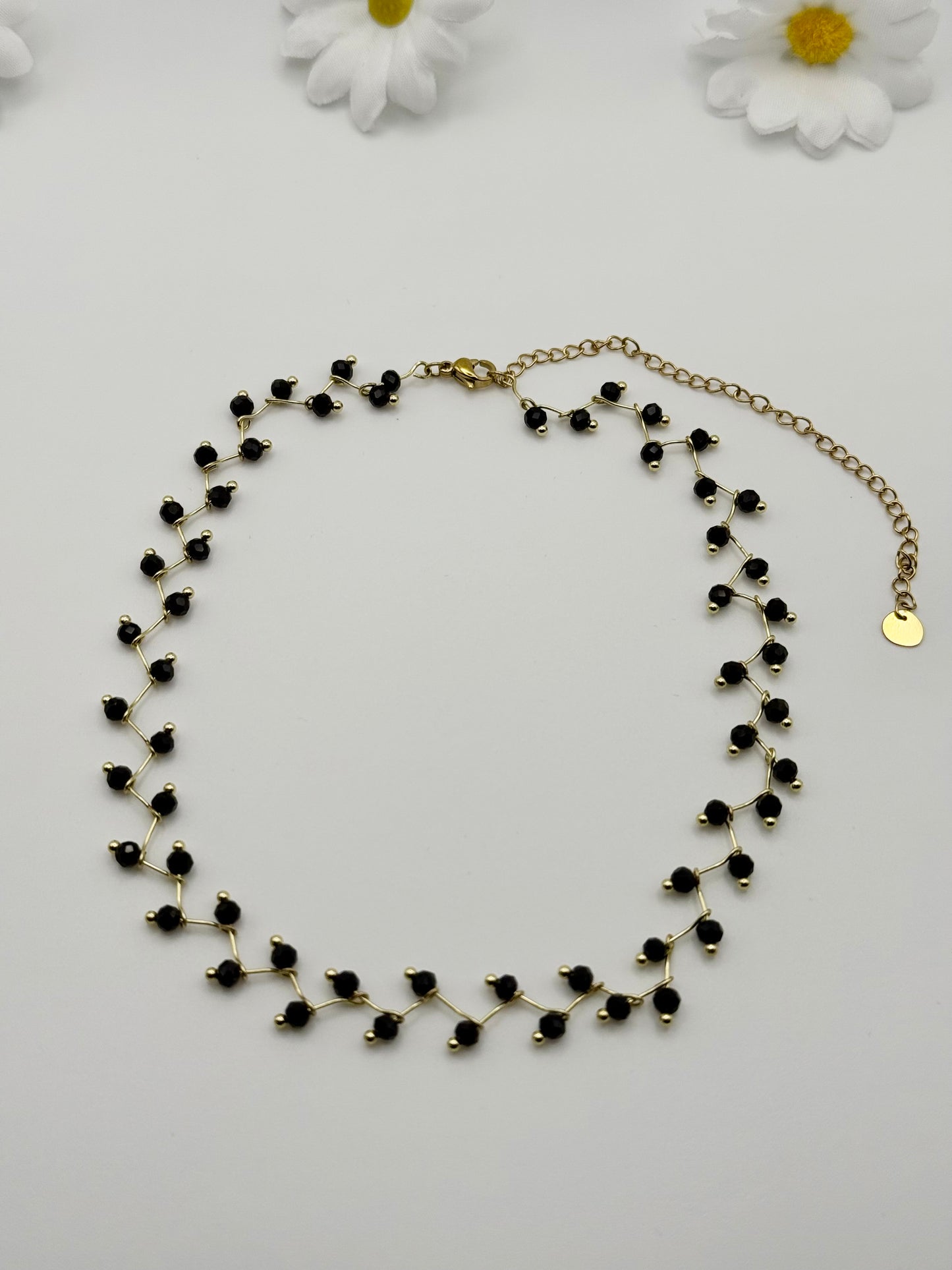 Collier Ras-de-Cou Femme – Acier Inoxydable 316L Doré – Design Feuillage & Perles Noires Élégantes