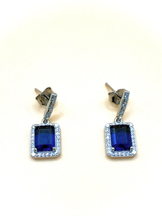 Boucles d’oreilles pendantes femme – Pierre carrée bleue sertie de zircon – Argent 925