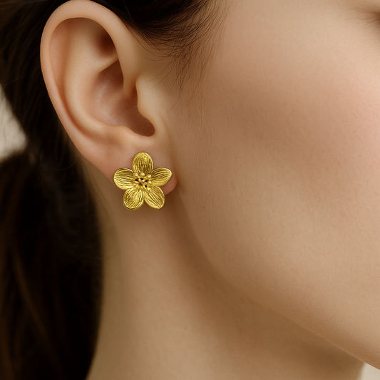 Boucles d’Oreilles Dorées – Fleur Texturée – Acier Inoxydable 316L